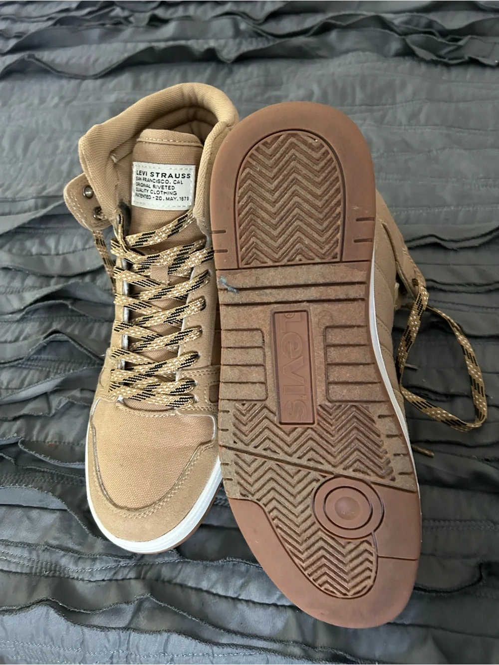 Levi's Men's Tan High-Top Sneakers with Black-Patterned Laces